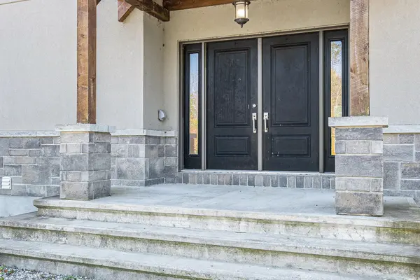 896 Corktown RD, Merrickville-wolford, ON K0G 1N0