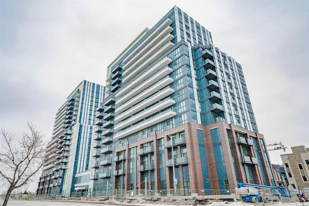 10 Honeycrisp CRES #902, Vaughan, ON L4K 0M7