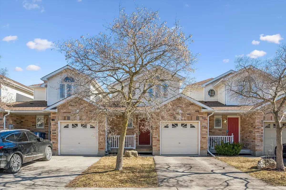 92 Rodgers RD, Guelph, ON N1G 4Z5