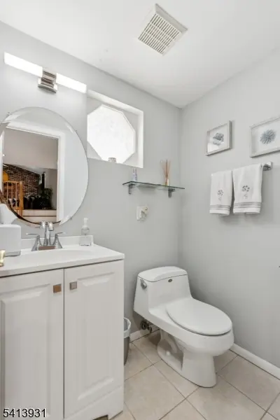 140 Sycamore Ave, Freehold Twp., NJ 07728