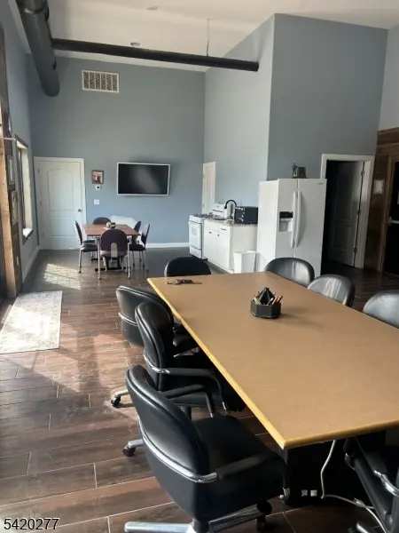 81 Passaic Ave, Fairfield Twp., NJ 07004