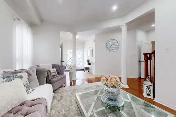 1348 Wallig AVE, Oshawa, ON L1K 0J5