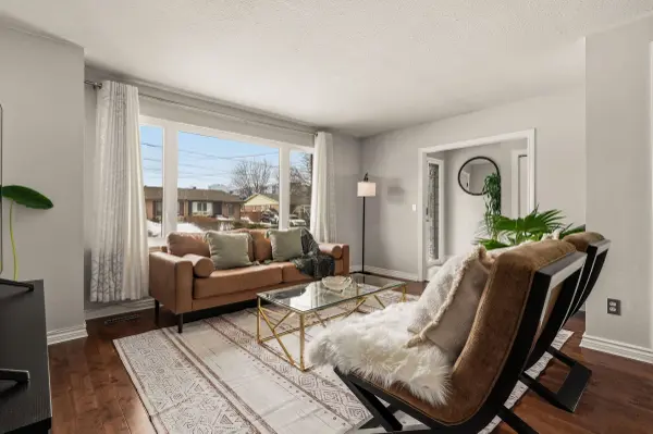 777 Hillcrest RD, Pickering, ON L1W 2P5