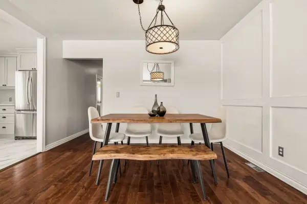 777 Hillcrest RD, Pickering, ON L1W 2P5