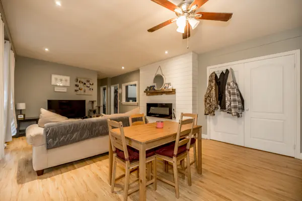 22 Centre ST #1, Bradford West Gwillimbury, ON L3Z 2P7