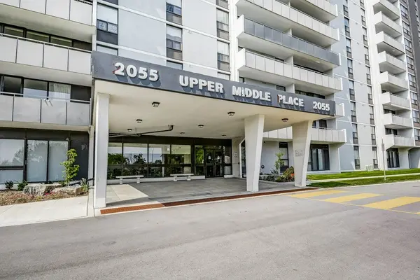 2055 Upper Middle RD #205, Burlington, ON L7P 3P4
