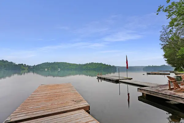 1093 Comak CRES, Algonquin Highlands, ON K0M 1S0