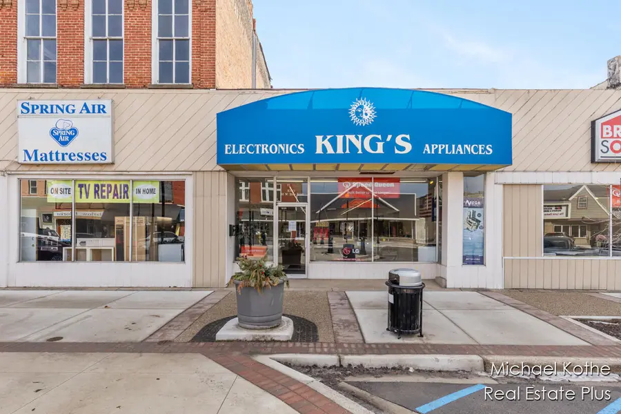 130 & 134 W State ST, Hastings, MI 49058