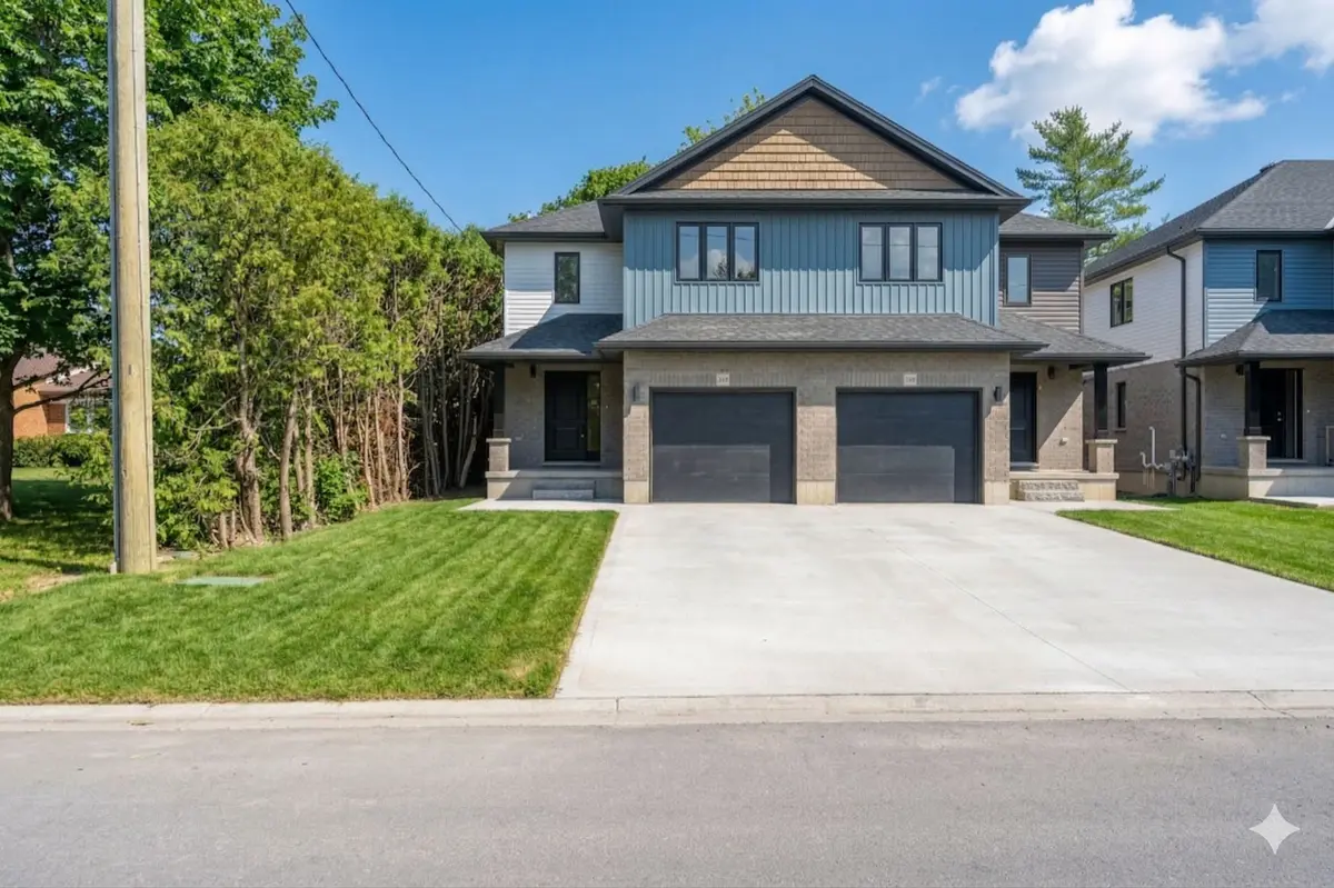 177 Chestnut ST #8, Lucan Biddulph, ON N0M 2J0