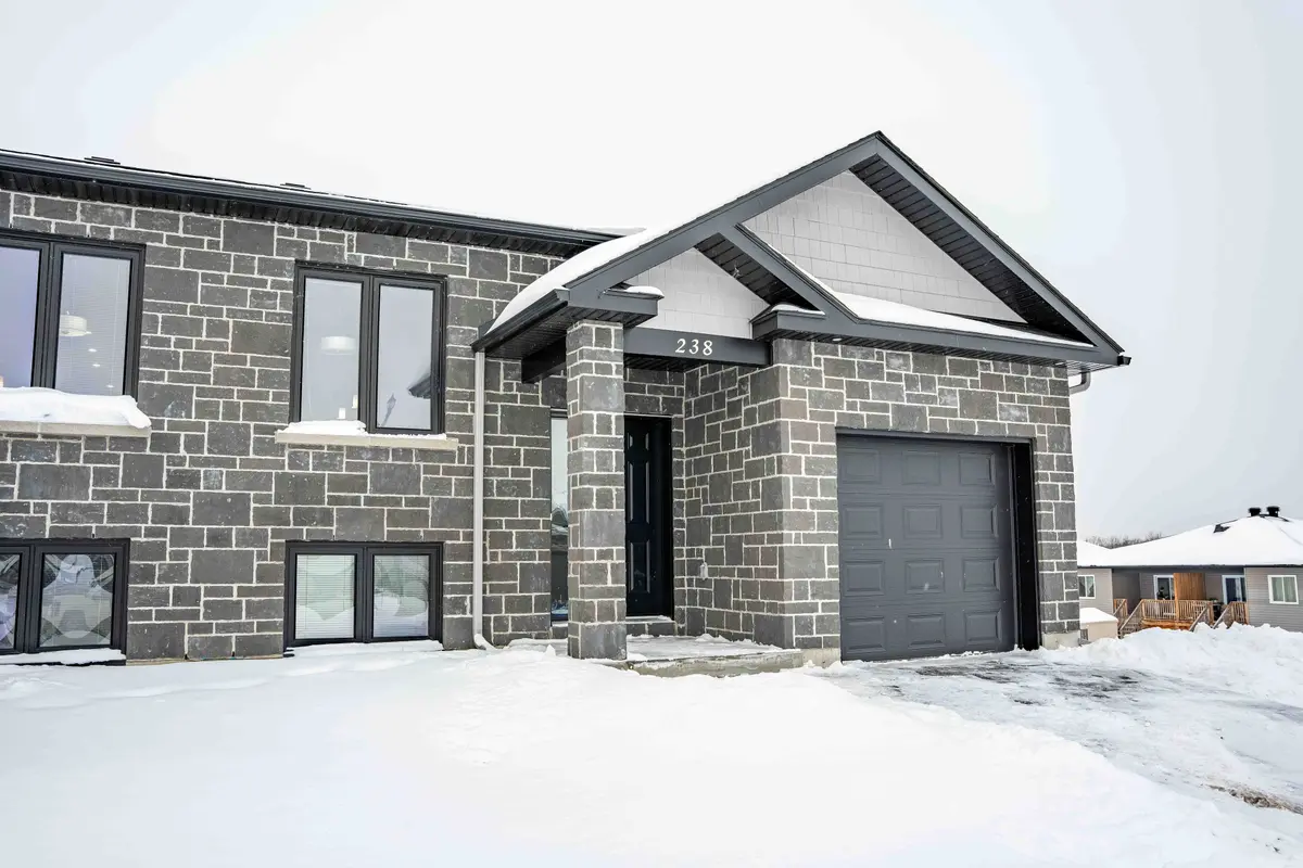 238 East Ridge DR, Cornwall, ON K6H 7N2