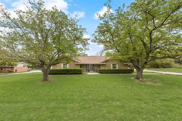 830 Mount Zion Road, Midlothian, TX 76065