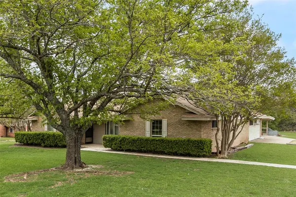 830 Mount Zion Road, Midlothian, TX 76065
