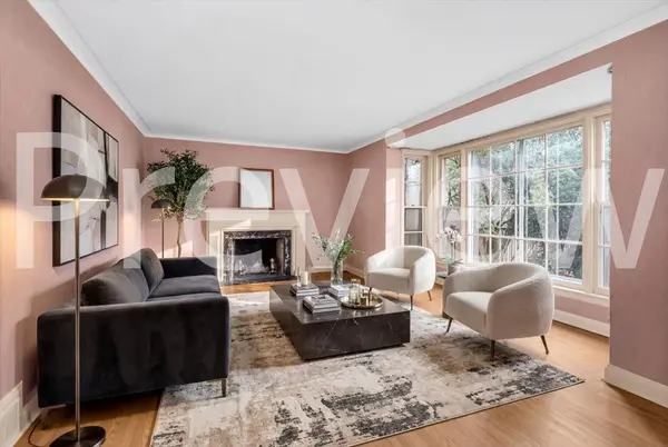 66 Mason BLVD, Toronto C04, ON M5M 3C8