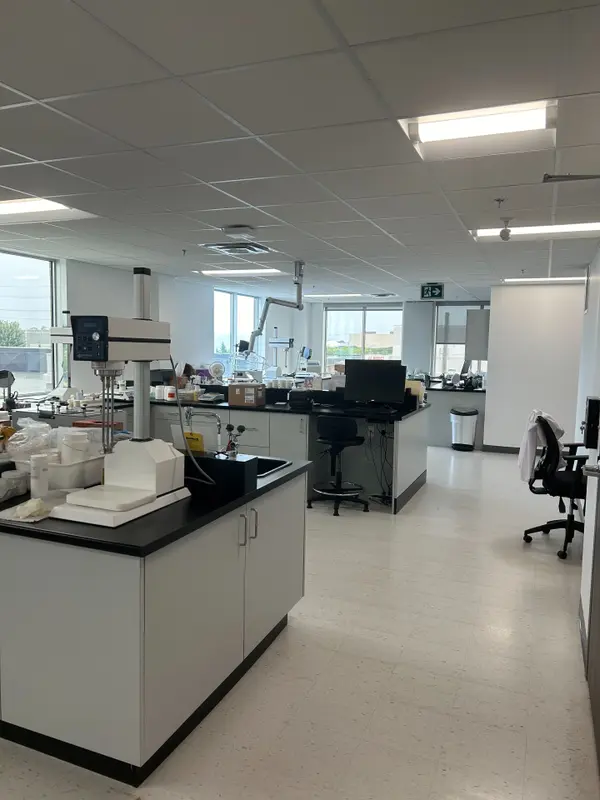 222 Mapleview DR W ##200, Barrie, ON L4N 9E7