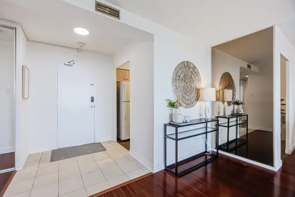 625 The West Mall N/A #901, Toronto W08, ON M9C 4W9