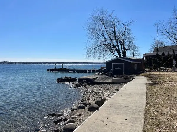 1219 County Road 2 RD, Augusta, ON K6V 5T1