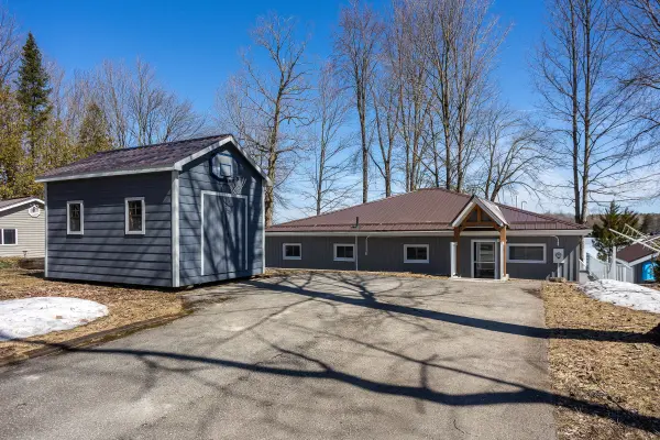 132 McCullough Lake DR, Chatsworth, ON N0H 2V0