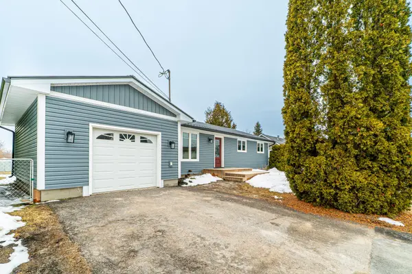 56 Ellice ST, Kawartha Lakes, ON K0M 1N0