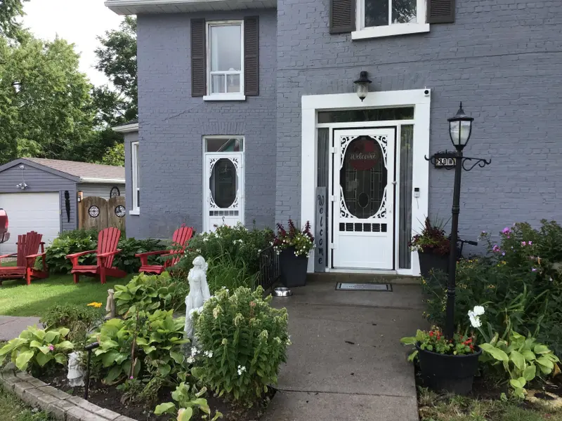 20 King ST W, Kawartha Lakes, ON K0L 2W0