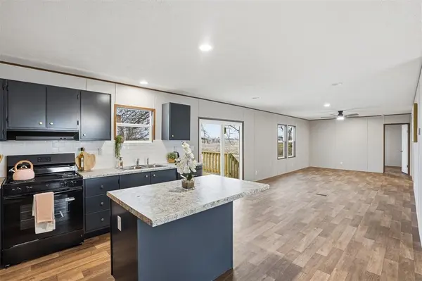 4600 Thompson Avenue, Grandview, TX 76050