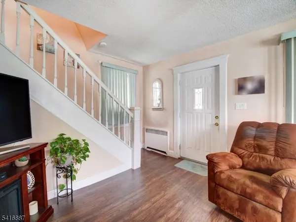 113 S Michigan Ave, Kenilworth Boro, NJ 07033