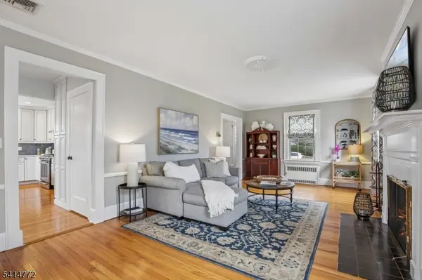 35 Knollwood Ave, Madison Boro, NJ 07940