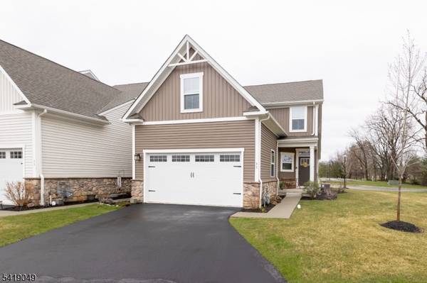 35 Sparrowhawk St, Washington Twp., NJ 07882