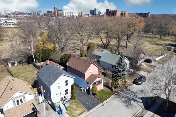 168 Elliott AVE, Oshawa, ON L1J 2B1