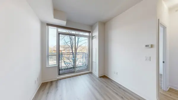 95 North Park RD #212, Vaughan, ON L4J 0J1