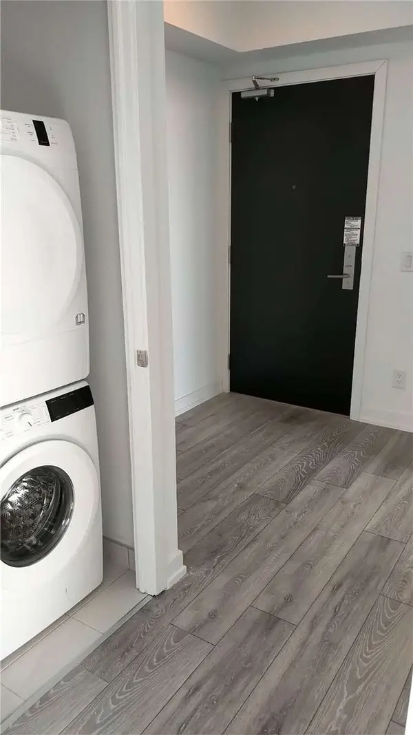 159 Wellesley ST E #2908, Toronto C08, ON M4Y 0H5