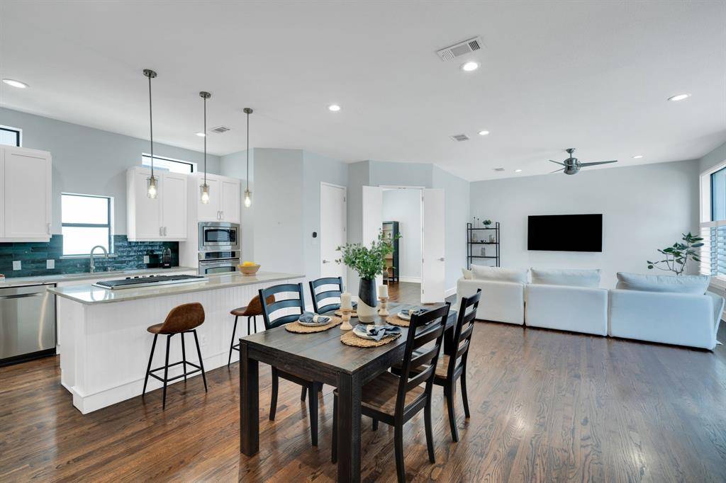 2119 Albany Street, Dallas, TX 75201