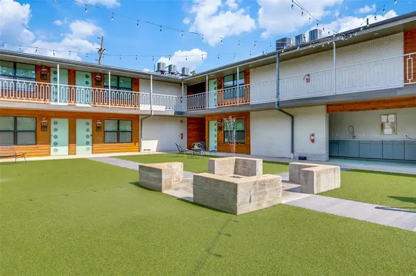 5520 Gaston Avenue #206, Dallas, TX 75214