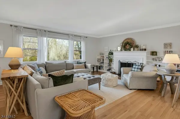 6 Mountainside Dr, Morris Twp., NJ 07960