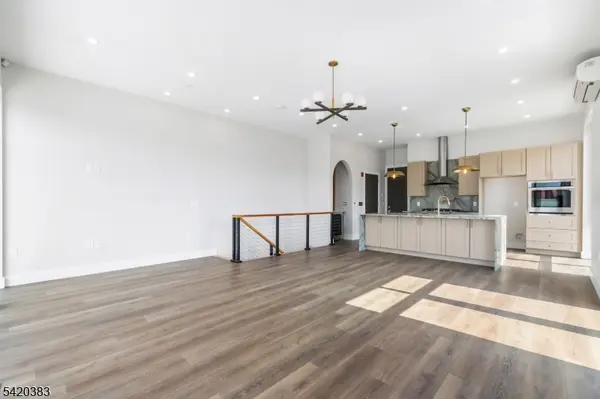 21 Lincoln Park #400, Newark City, NJ 07102