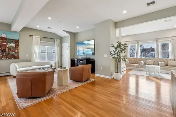 28 George St, Saddle Brook Twp., NJ 07663