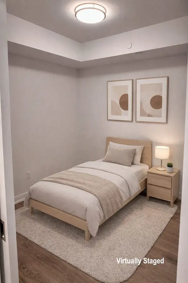 1 Jarvis ST #708, Hamilton, ON L8R 0A8