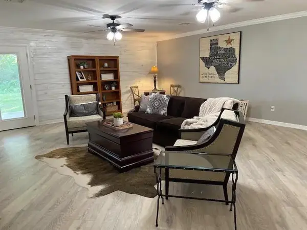 1402 Posey Brewer Road, Sunset, TX 76270