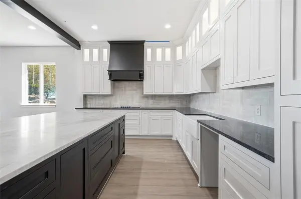 250 Weldon Drive, Woodway, TX 76712