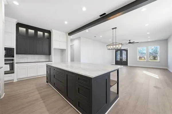 250 Weldon Drive, Woodway, TX 76712