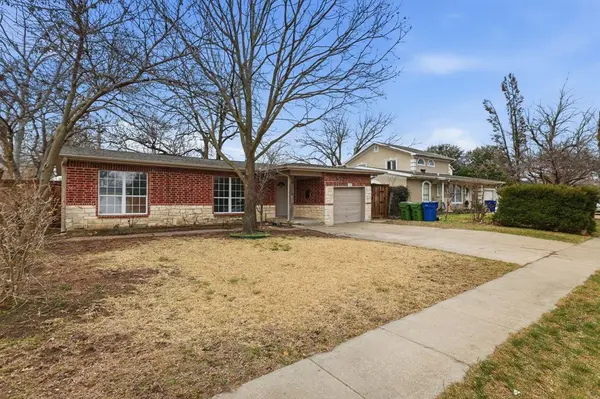 202 E Linda Drive, Garland, TX 75041