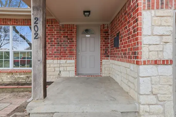 202 E Linda Drive, Garland, TX 75041