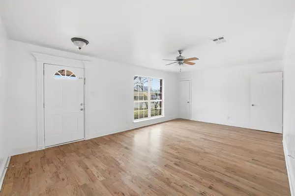 202 E Linda Drive, Garland, TX 75041