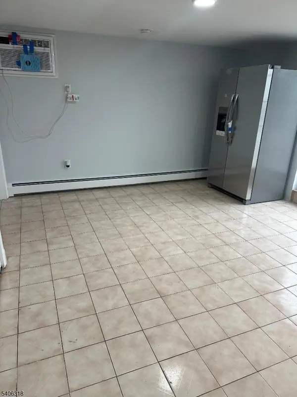 1449 Gehr Pl, North Bergen Twp., NJ 07047