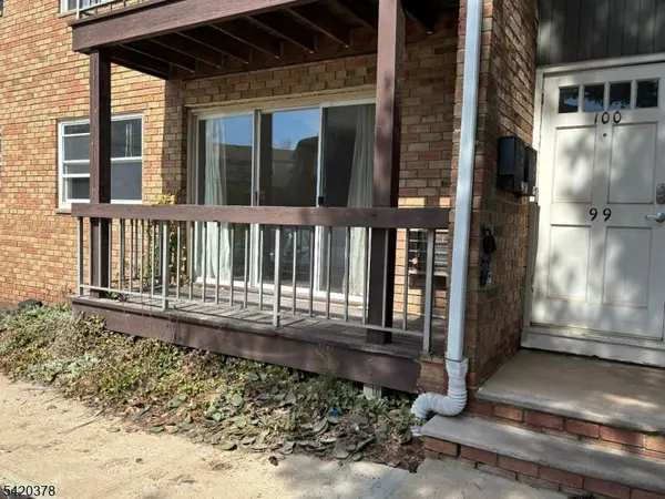 38 Deanna Dr #99, Hillsborough Twp., NJ 08844