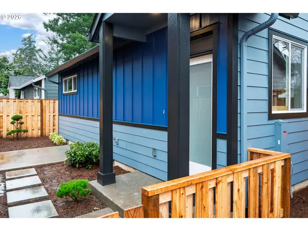 6225 SE Knapp ST #B, Portland, OR 97206