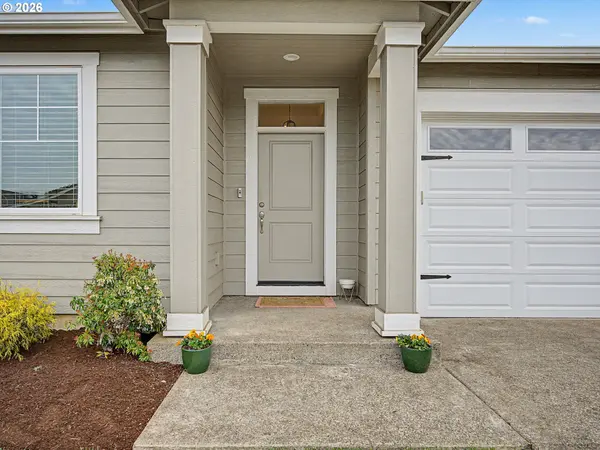 245 NE HILL WAY, Estacada, OR 97023