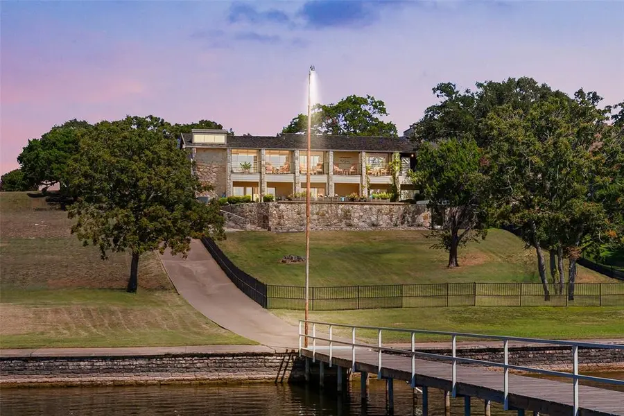 4115 Crescent Drive, Granbury, TX 76049