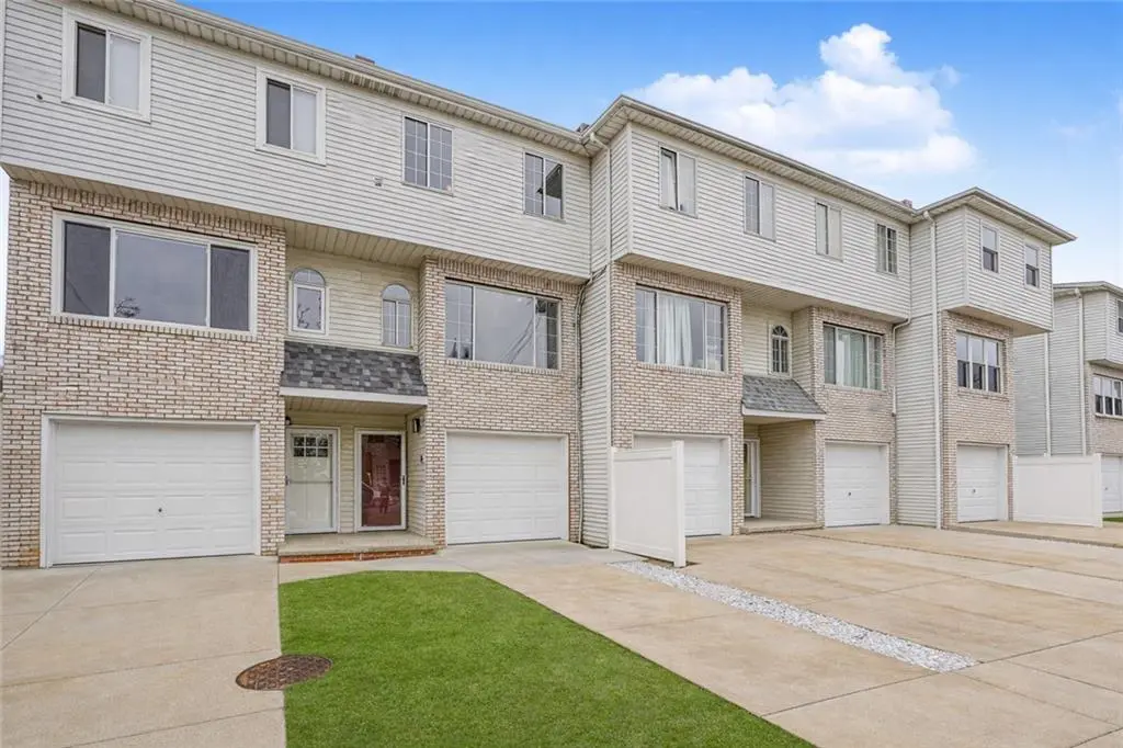 36 Journeay ST, Staten  Island, NY 10303