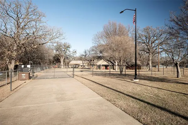 6707 US 287 Highway, Arlington, TX 76001