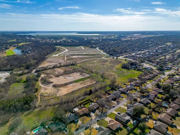 1812 Briar Run, Benbrook, TX 76126